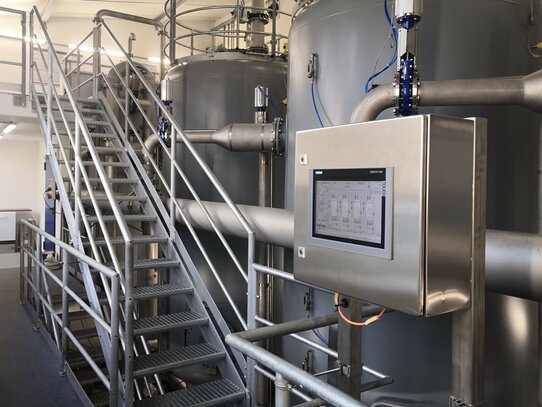 GAK-Behälter Behälter die mit granulierter Aktivkohle befüllt sind