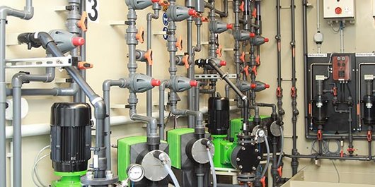 Fällmitteldosierung - Dosierpumpen Fällmitteldosierung - Dosierpumpen
