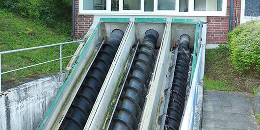 Schneckenpumpwerk Schneckenpumpwerk mit drei Schneckenpumpen