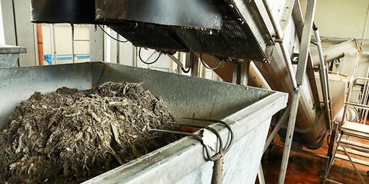 Rechengutcontainer Rechengutcontainer mit Rechengut gefüllt